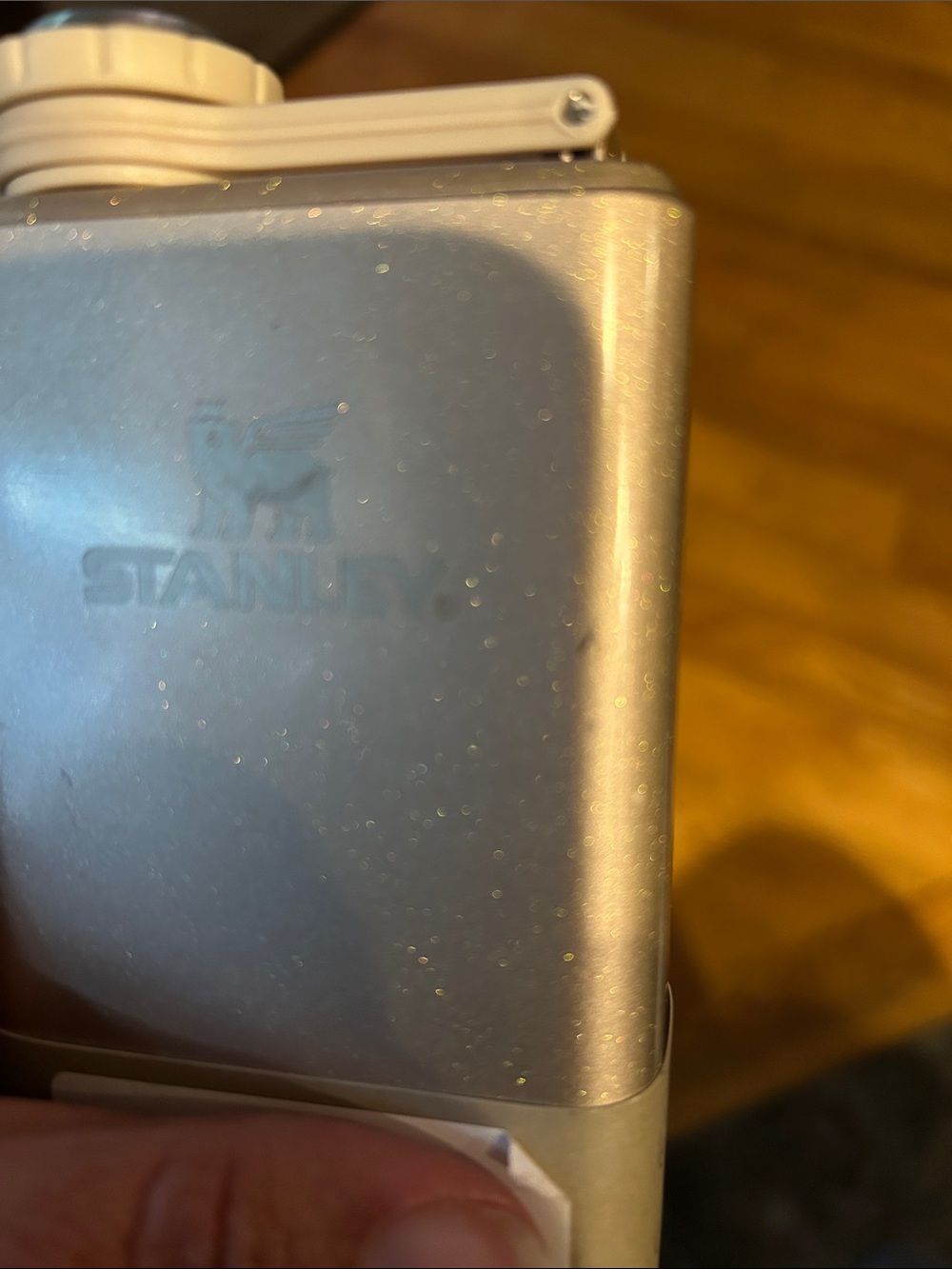 Brand New Stanley x elf Stainless Steel 8oz Pre Party Flask Gold - Picture 4 of 5